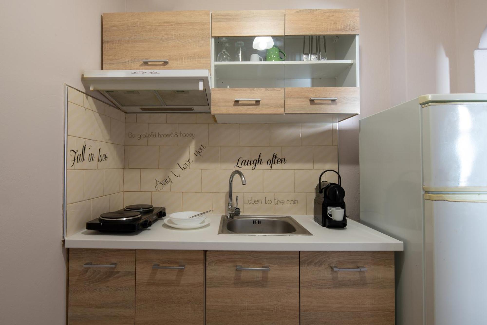 House Giota Apartment Sarti Bagian luar foto